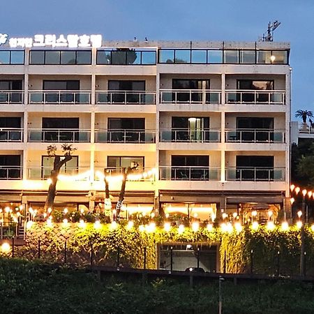Cheonjiyeon Crystal Hotel Seogwipo Exterior photo